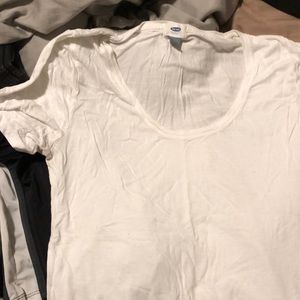 Old navy tee